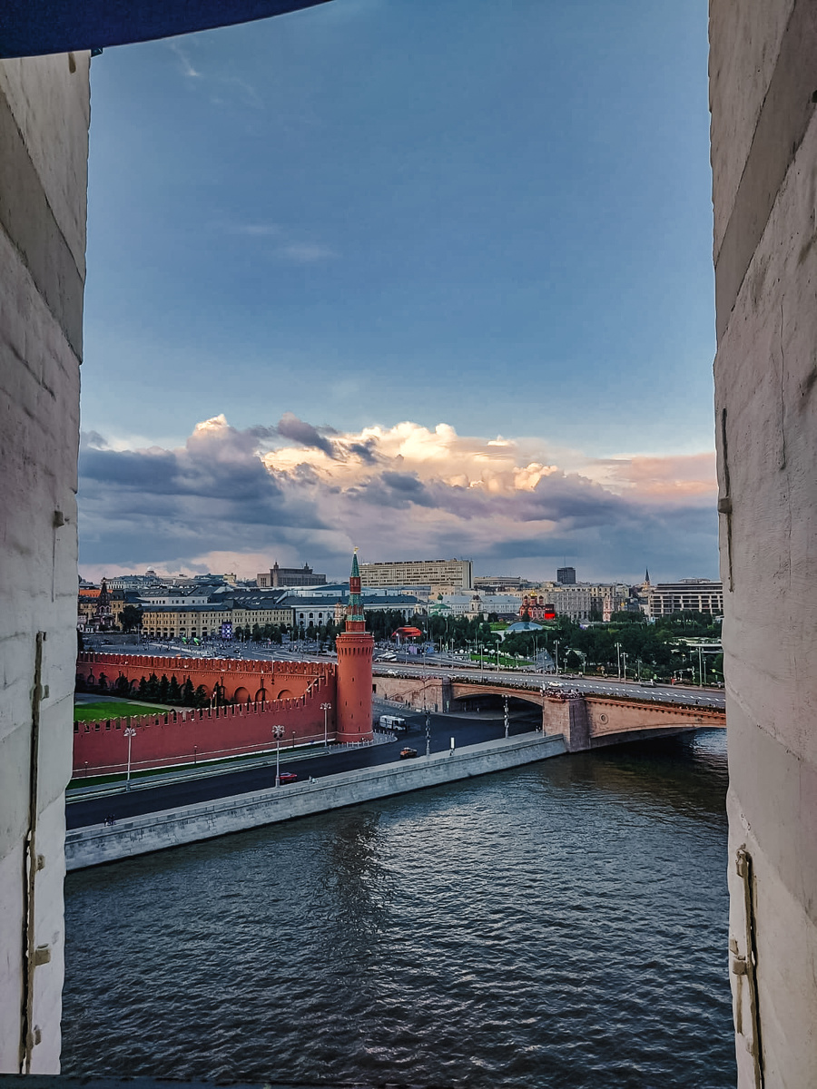 Вид на Б. Москворецкий мост с колокольни святой Софии. Фото автора