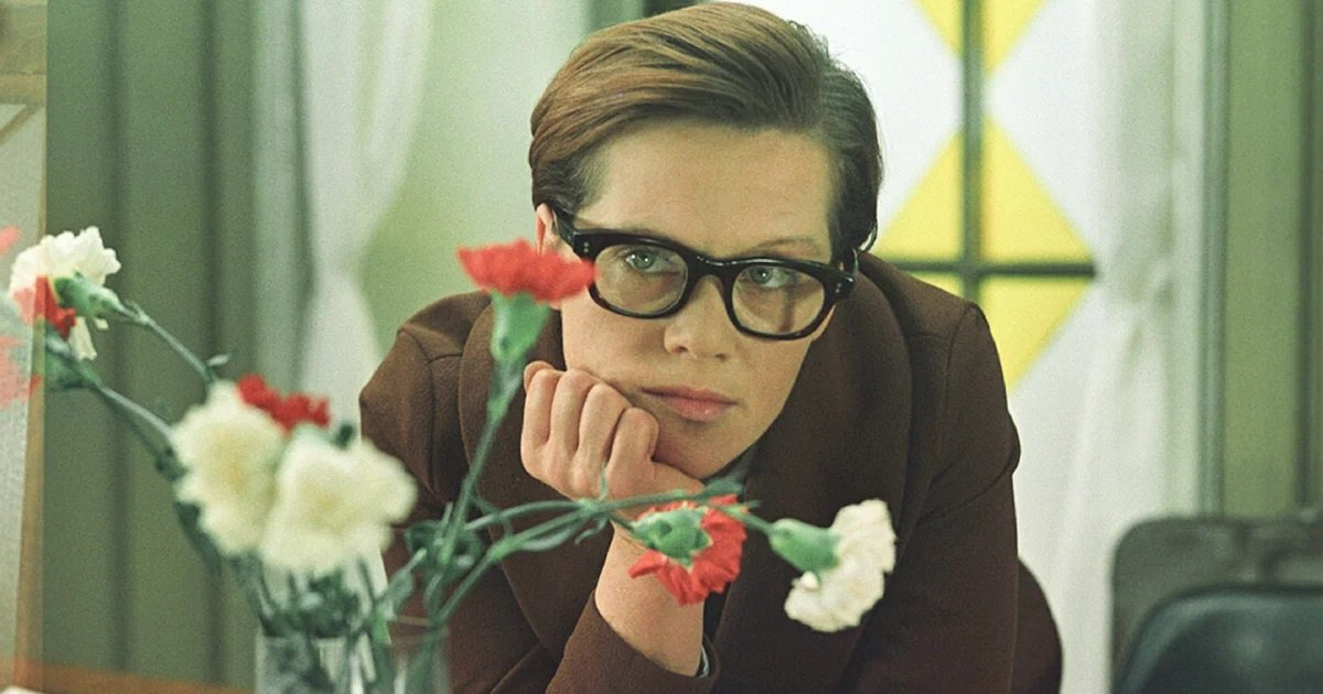 Алиса Бруновна, люблю ее, хоть она и "не наша мымра"😍. Фото из интернета.