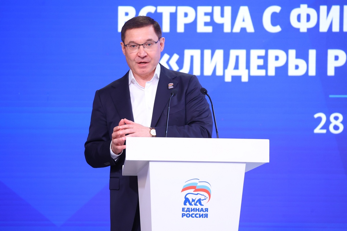    Якушев: «Единая Россия» готова помочь финалистам конкурса «Лидеры России. Политика» Марина Шарт