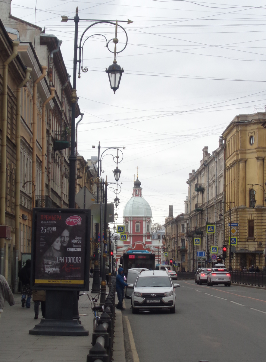 Вид на Пантелеймоновский храм с улицы Пестеля. Май, 2025 год.