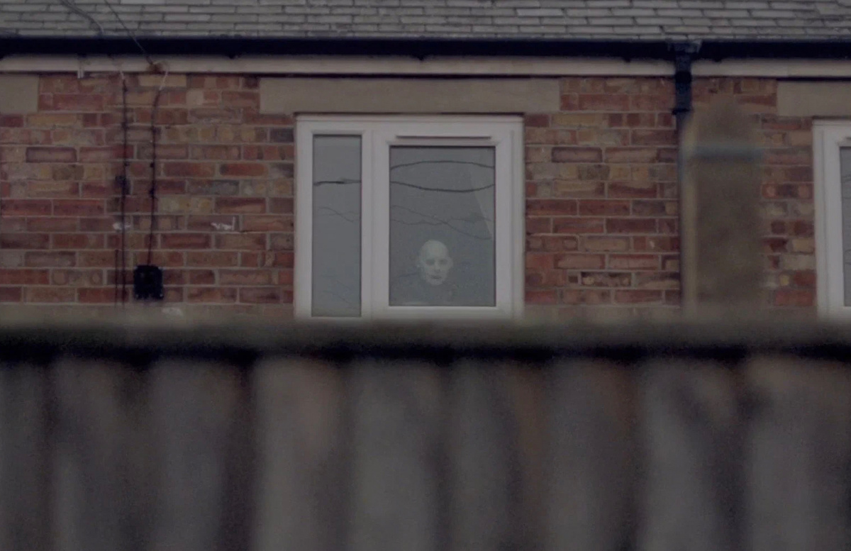 Кадр из фильма "Опоссум"