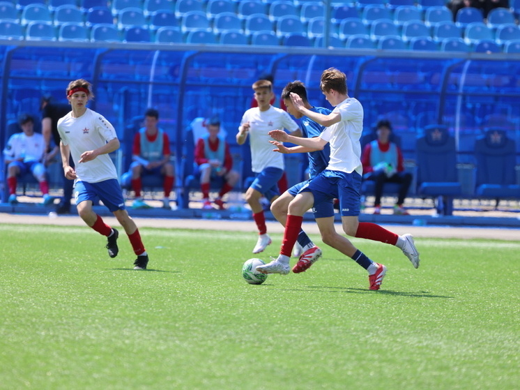     Юношеские команды «СКА-Хабаровска» вышли на первые места ЮФЛ ДВ после домашней серии. Фото: ФК «СКА-Хабаровск»