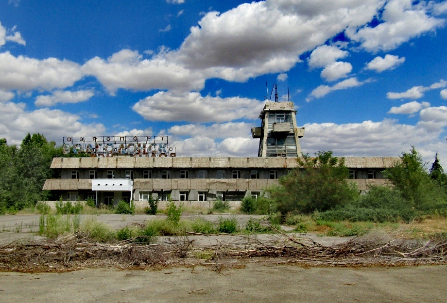 Вспоминаем авиагавани нашей страны, где больше не садятся и не взлетает пассажирские самолеты