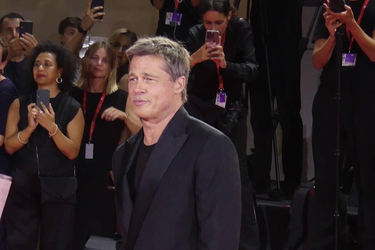    Брэд Питт впервые прокомментировал развод LEGION-MEDIA