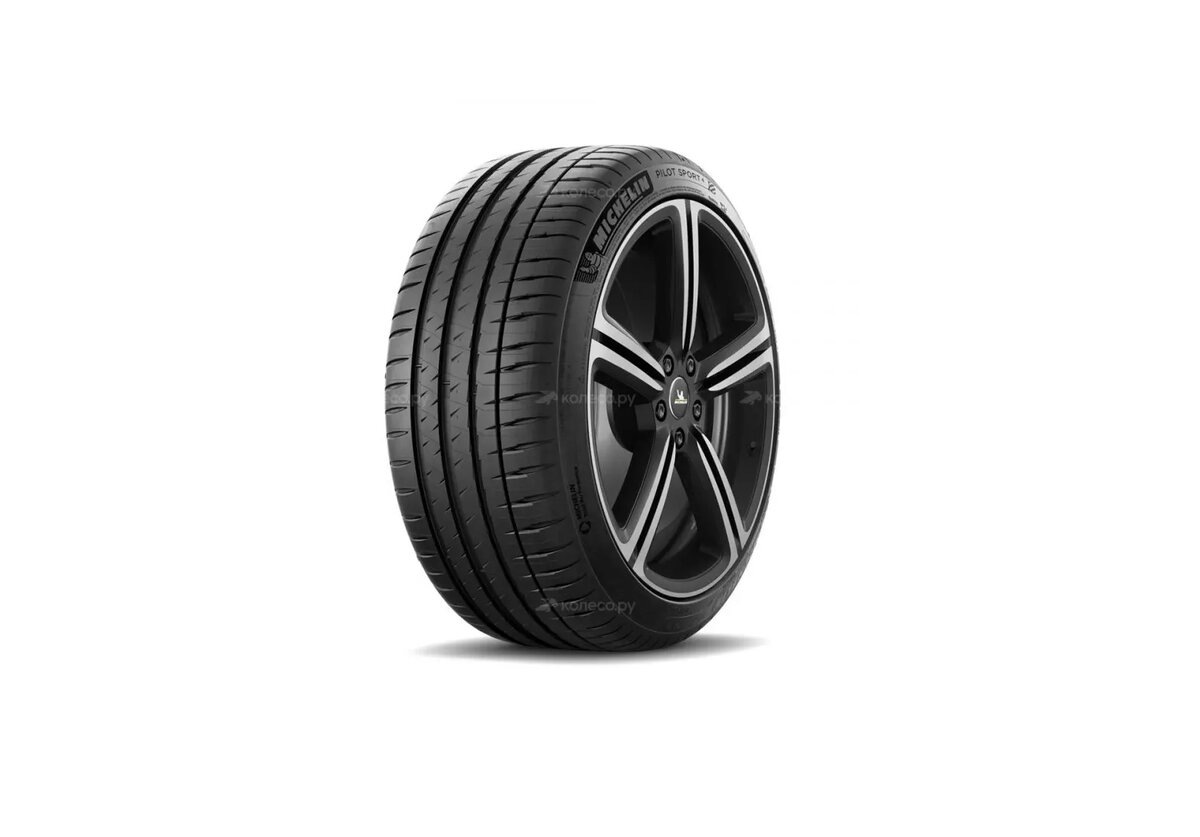 Асимметричный рисунок протектора Michelin Pilot Sport 4 SUV снижает уровень шума, поэтому в салоне меньше посторонних звуков во время движения