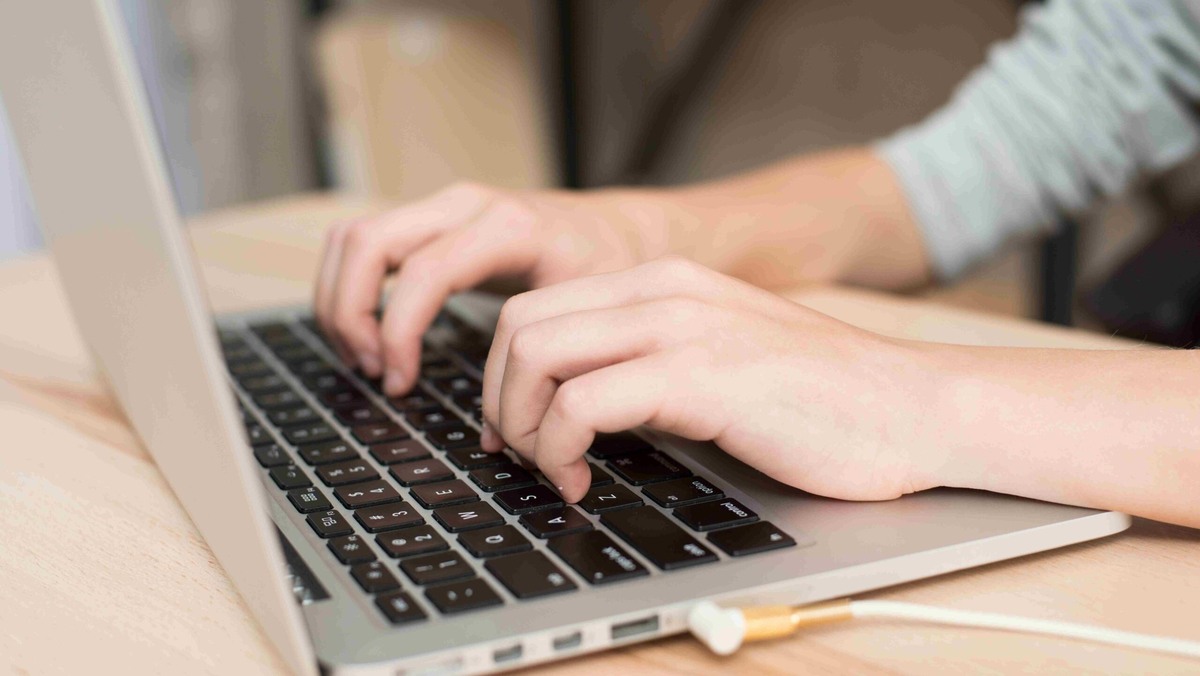    НКО смогут тратить 100 тысяч рублей в месяц на размещение объявлений. Фото: Freepik