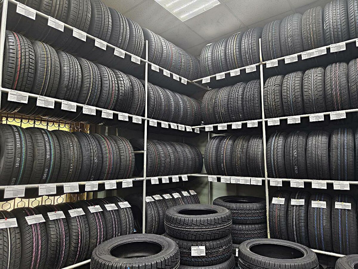 Если у вас недорогая машина для редких поездок на дачу или за город в хорошую погоду, возможно, не стоит платить дороже, подойдут бюджетные варианты шин