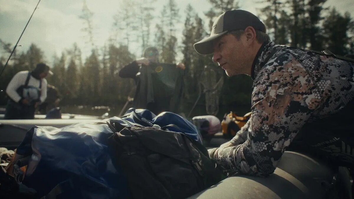 К ловле лососей уже все готовы.