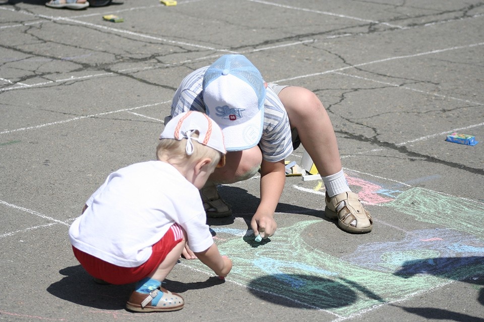   Праздничная программа пройдет в городских парках и даже в ледовом дворце Олег УКЛАДОВ
