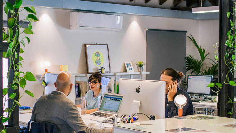 Новая надбавка к зарплате за стаж в 10 и 20 лет