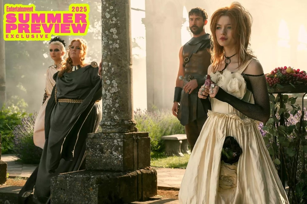     Кадр из 2 сезона сериала «Песочный человек» (2025) / Фото: Entertainment Weekly