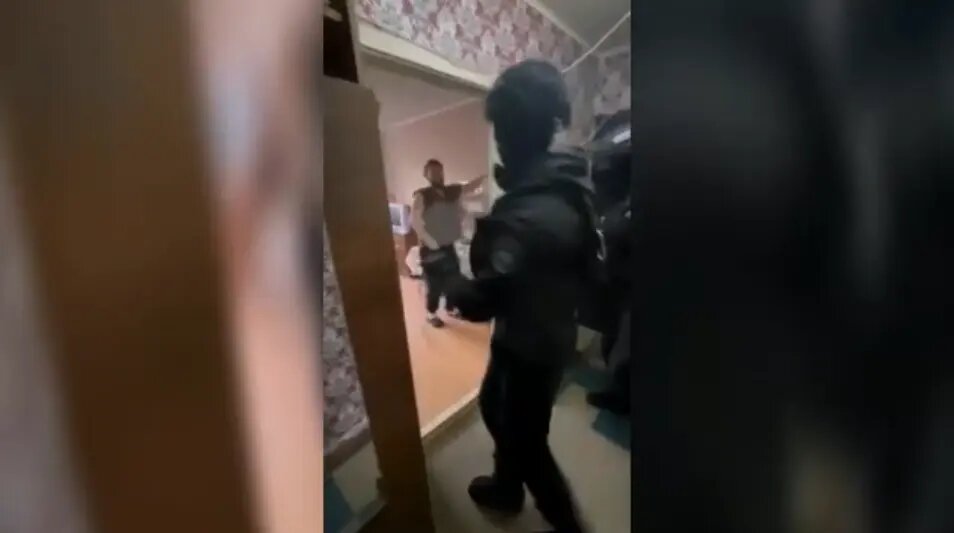    Фото: кадр видео ГУ МВД по Петербургу и Ленобласти