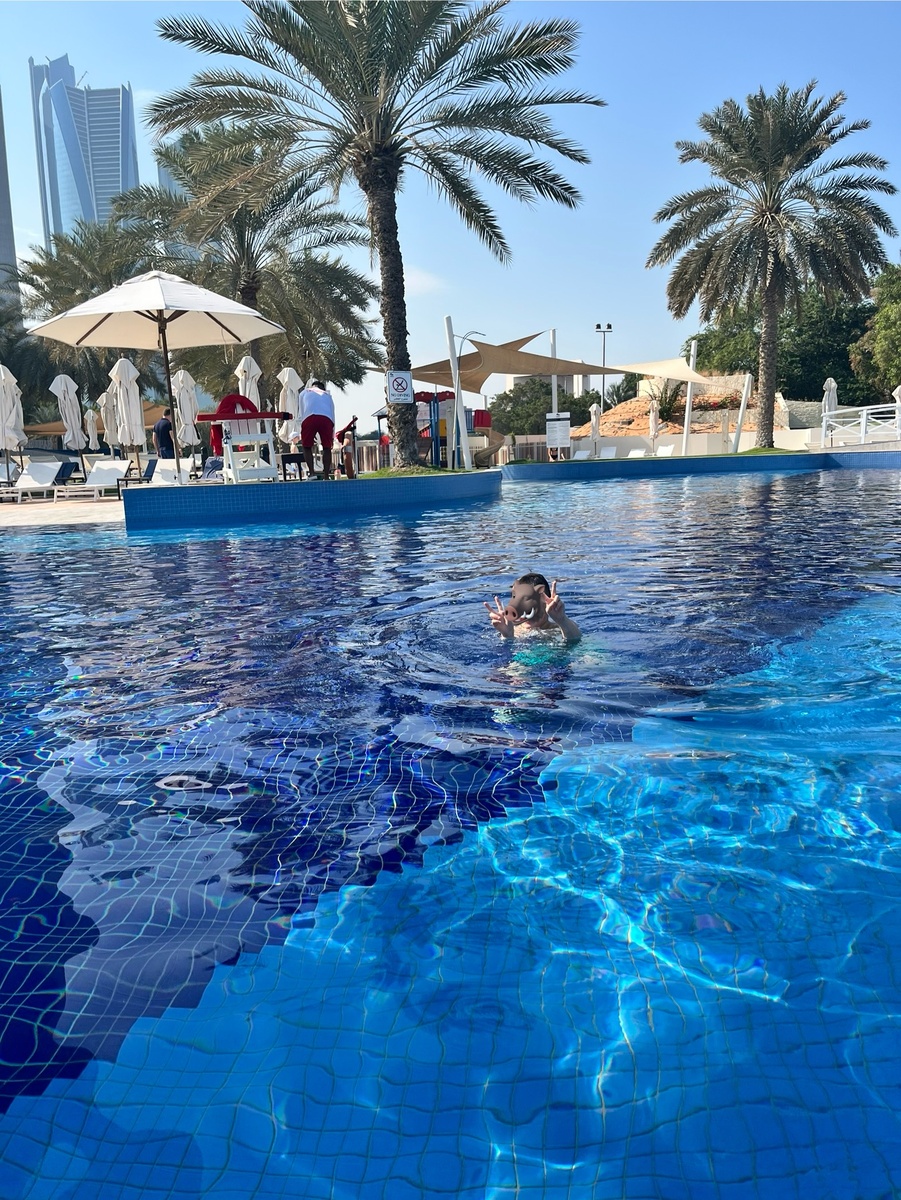 Radisson Blu Hotel & Resort Abu Dhabi Corniche 5