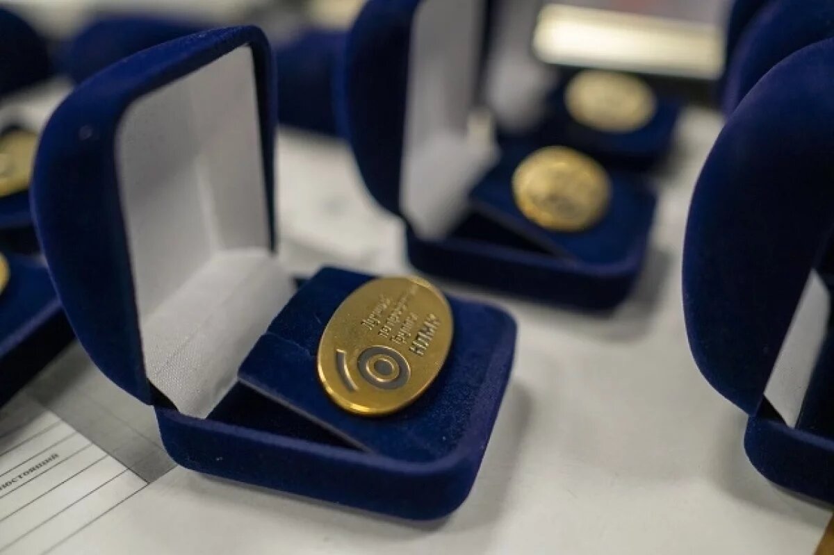    На ВИЗ-Стали выявили лучшие бригады термистов проката и труб