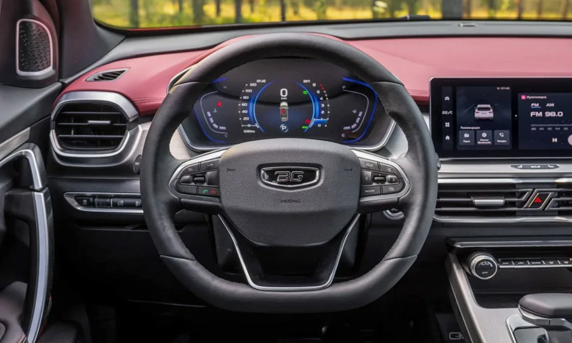 Руль и панель приборов  Belgee X50