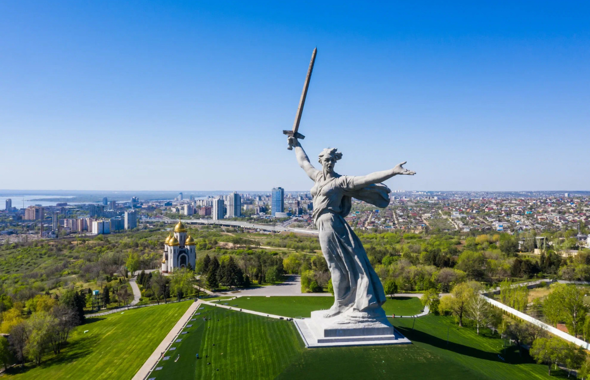 Иллюстративный материал заимствован из общедоступных ресурсов интернета, не содержащих указаний на авторов этих материалов и каких-либо ограничений для их заимствования