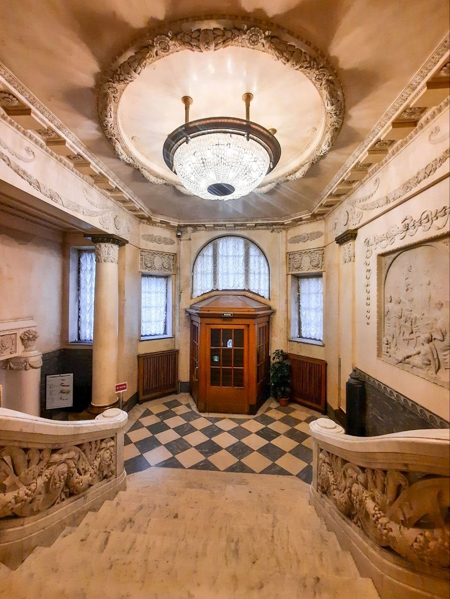 Особняк балерины