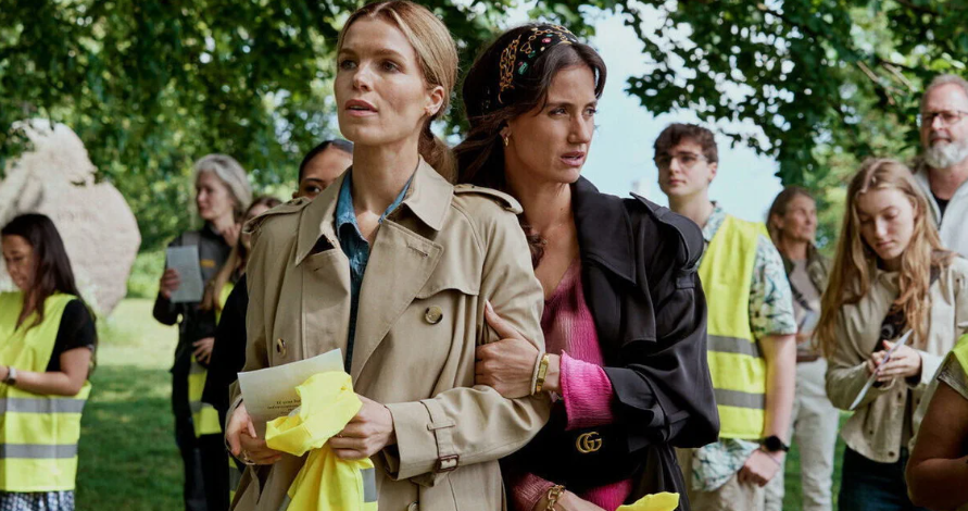 Фрагмент из сериала "Секреты, которые мы храним"