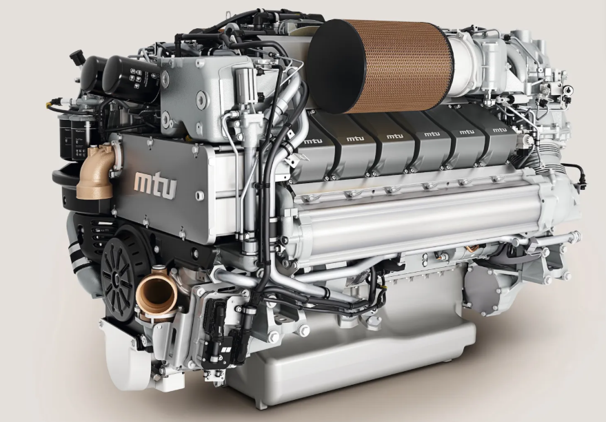    Мощный дизельный двигатель для яхт новой версии