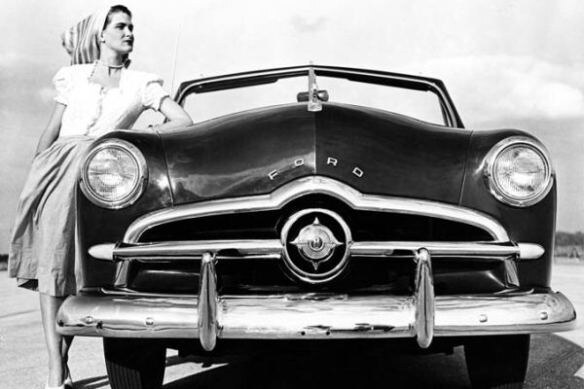 Модельный год 1949 года был знаменательным для американских автопроизводителей, с крупными изменениями, практически по всем направлениям.