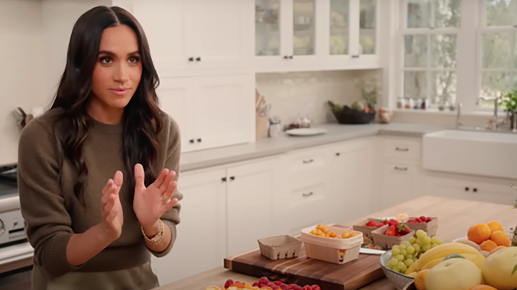 Меган Маркл призналась, что соврала о королеве. Она не просила разрешения назвать дочь детским прозвищем Елизаветы II?