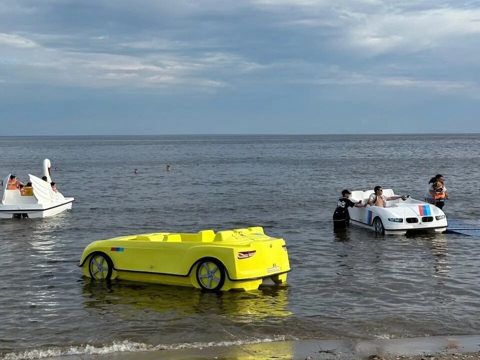 Фото: kzn.ru, официальные группы пляжей «Камское море» и «Рахат»