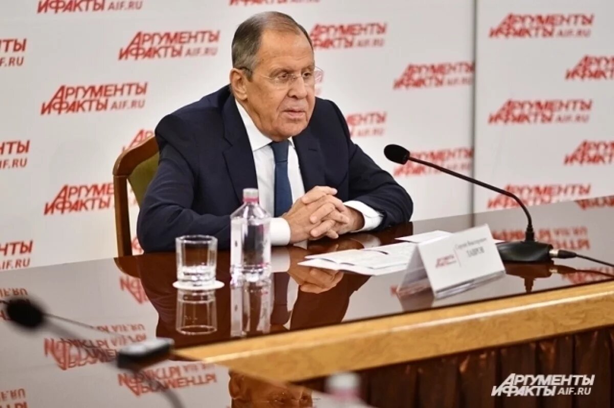    Прибывший в Пермь Лавров заявил, что РФ никогда никого и ничего не отменяла