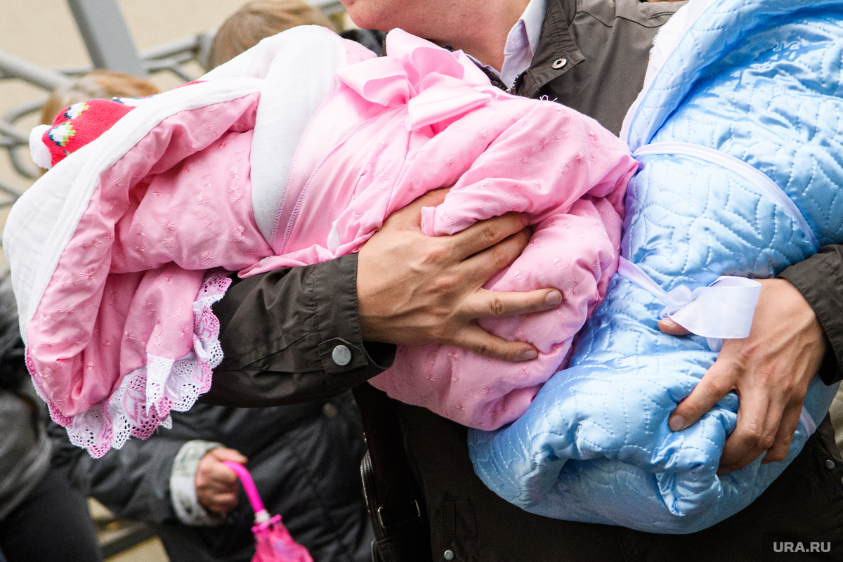 Женщина родила вторую пару разнополых близнецов спустя почти два года (архивное фото). Фото: Владимир Жабриков © URA.RU