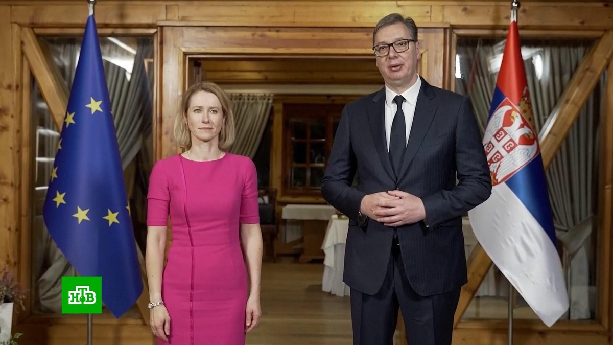    Евросоюз потребовал от Сербии следовать внешней политике ЕС после визита Вучича в Москву