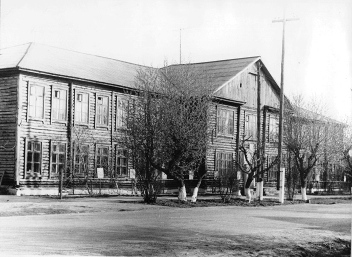 Учебный корпус Ялуторовского медицинского училища, 1965 г. Фото: сайт Ялуторовского филиала Тюменского медицинского колледжа
