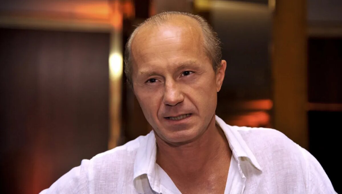 Андрей Панин