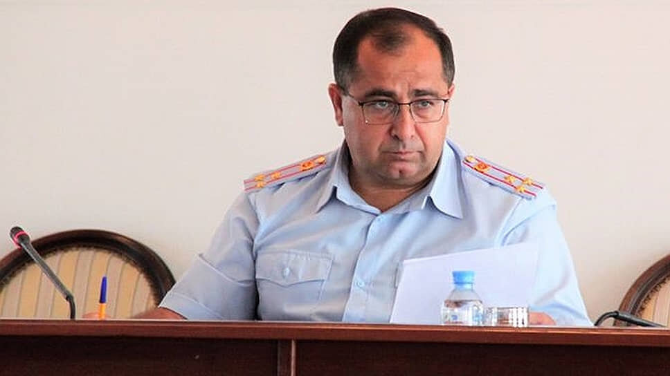 СКР подозревает Ровшана Курбанова в вымогательстве взятки стройматериалами у менеджера ТЦ «Лемана Про».📷Фото: Управление Федеральной службы войск национальной гвардии по НСО