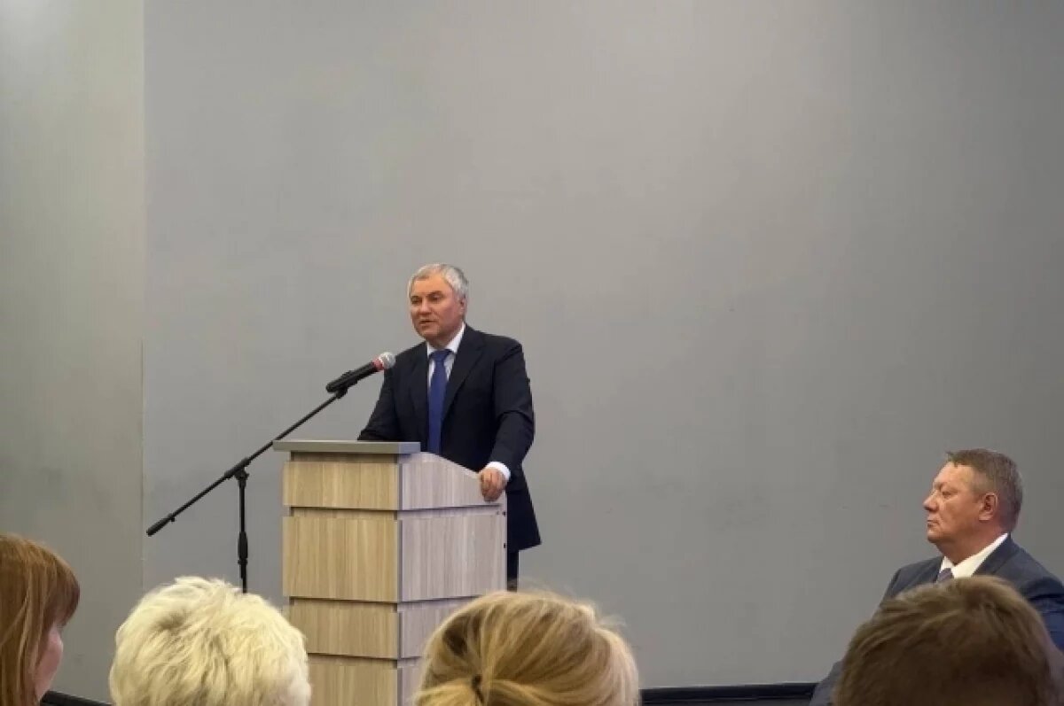    Володин призвал саратовских чиновников «не отдыхать на лужайке»