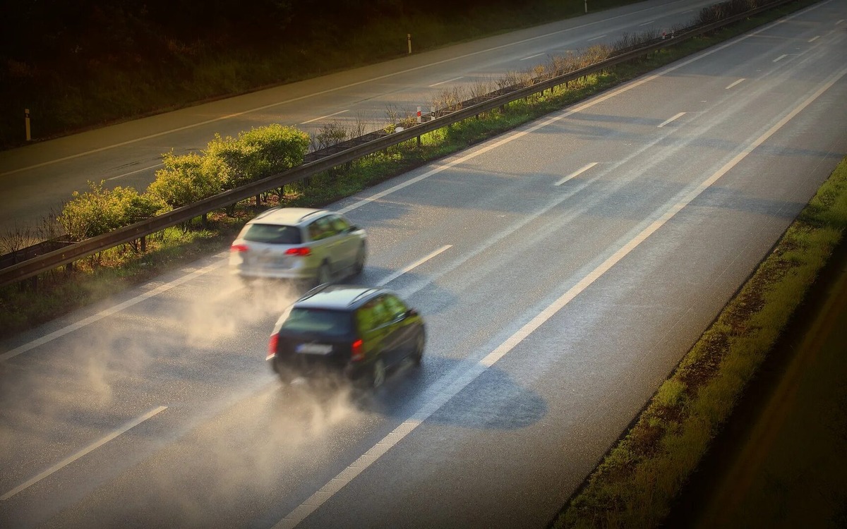 Фото заимствовано - https://blog.freshautoservice.ru/blog/obzory/oshibki-voditeley-pri-obgone/