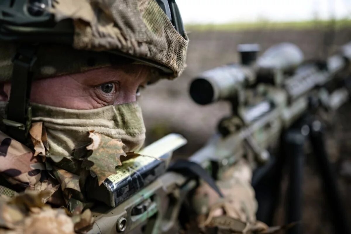    Десантники ВС России взяли в плен прятавшихся в Часовом Яре бойцов ВСУ