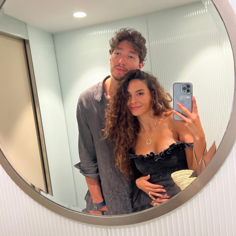 Эбру с мужем