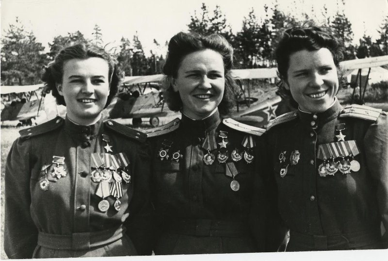 «Ночные ведьмы»: портреты легендарных летчиц Великой Отечественной