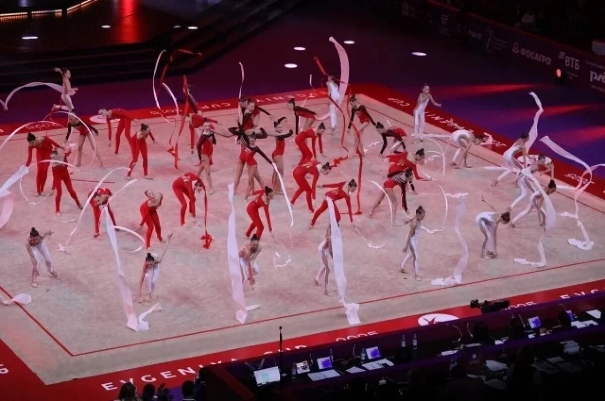    В Омск приехали почти 150 гимнасток из шести стран