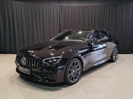Mercedes-AMG E53 Hybrid 4Matic+ 2025 года выпуска