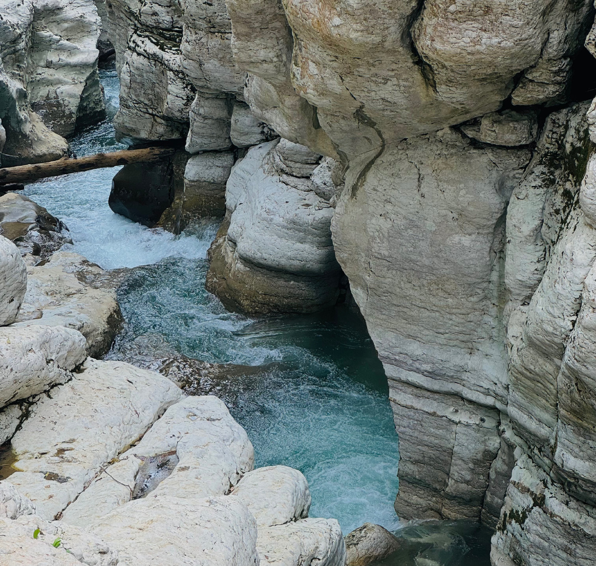 Белые скалы 