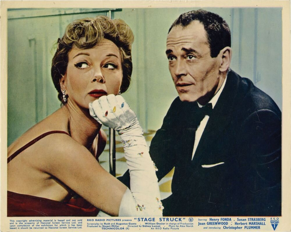 Кадр из фильма: "Увлеченная сценой" взят для иллюстрации из Яндекс Картинки.