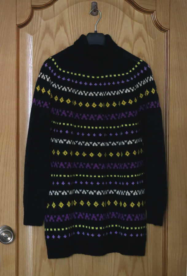 Длина изделия 75 см, ширина по низу 118см (обхват)