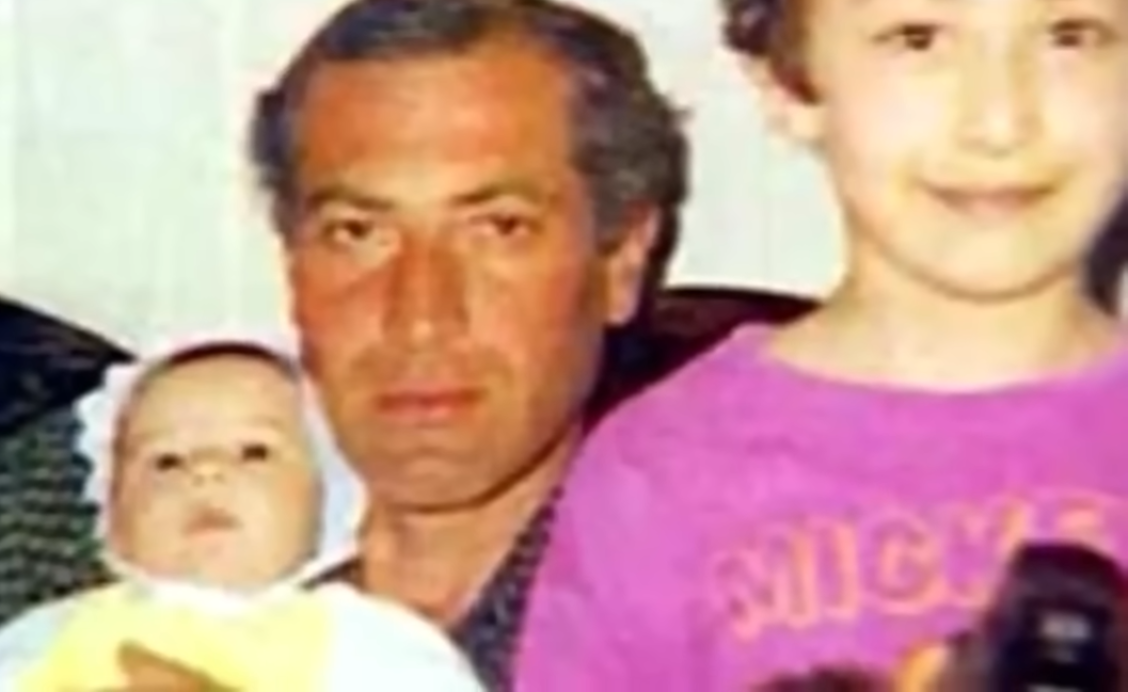 Виталий Колоев с детьми. Фото взято в качестве иллюстрации. Источник: "Яндекс картинки"