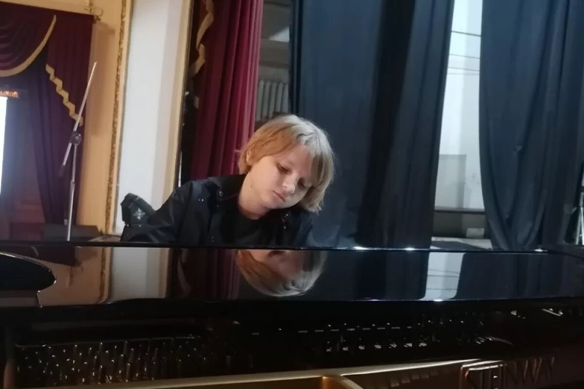    Елисей Мысин сыграл в Ставрополе концерт Моцарта по просьбе филармонии