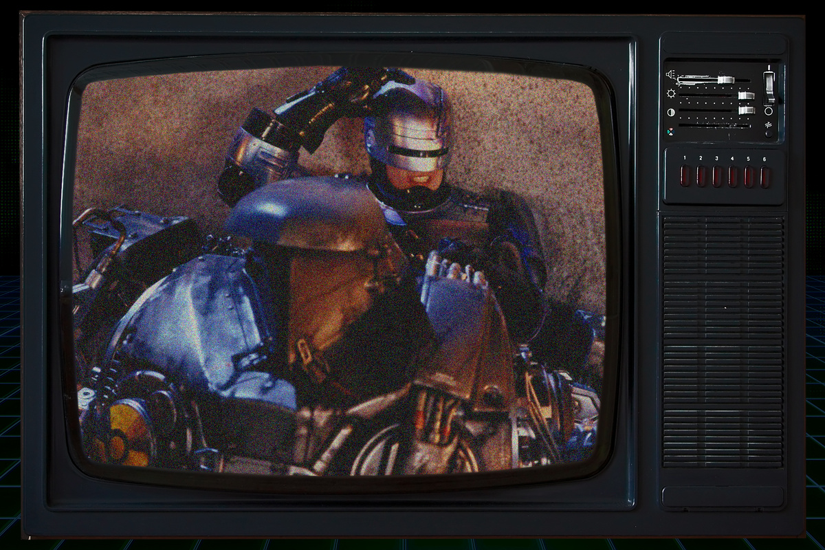 Как по мне, вторая часть фильма Робокоп не на много хуже первой. Да, сюжет слабее, но экшн на месте, элемент сатиры на месте. В целом - порядок