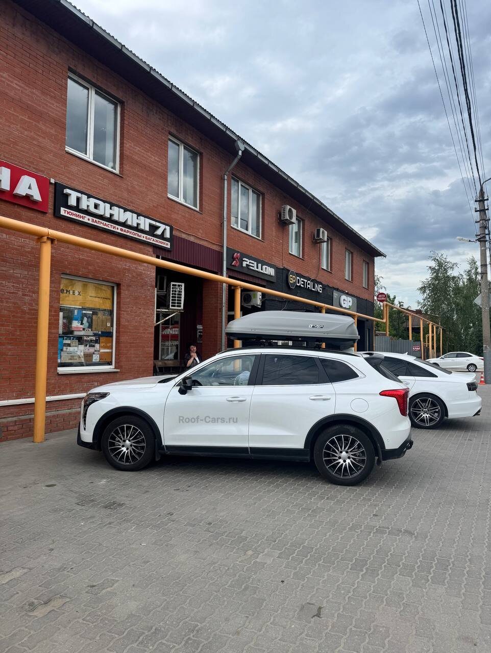 Установка багажника и автобокса 460л на Haval Jolion в Туле