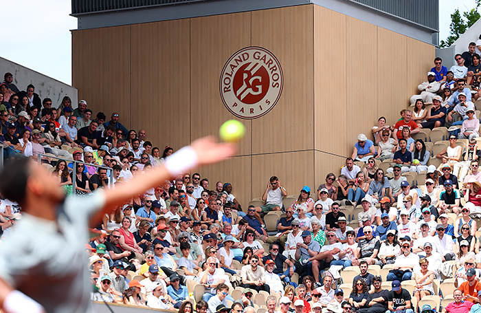    REUTERS/Denis Balibouse