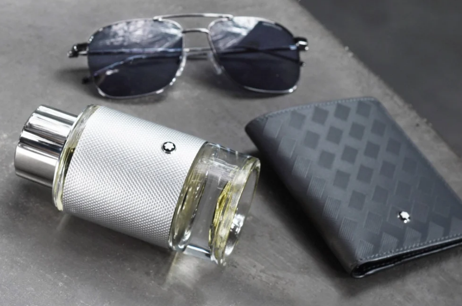 Montblanc Explorer Platinum