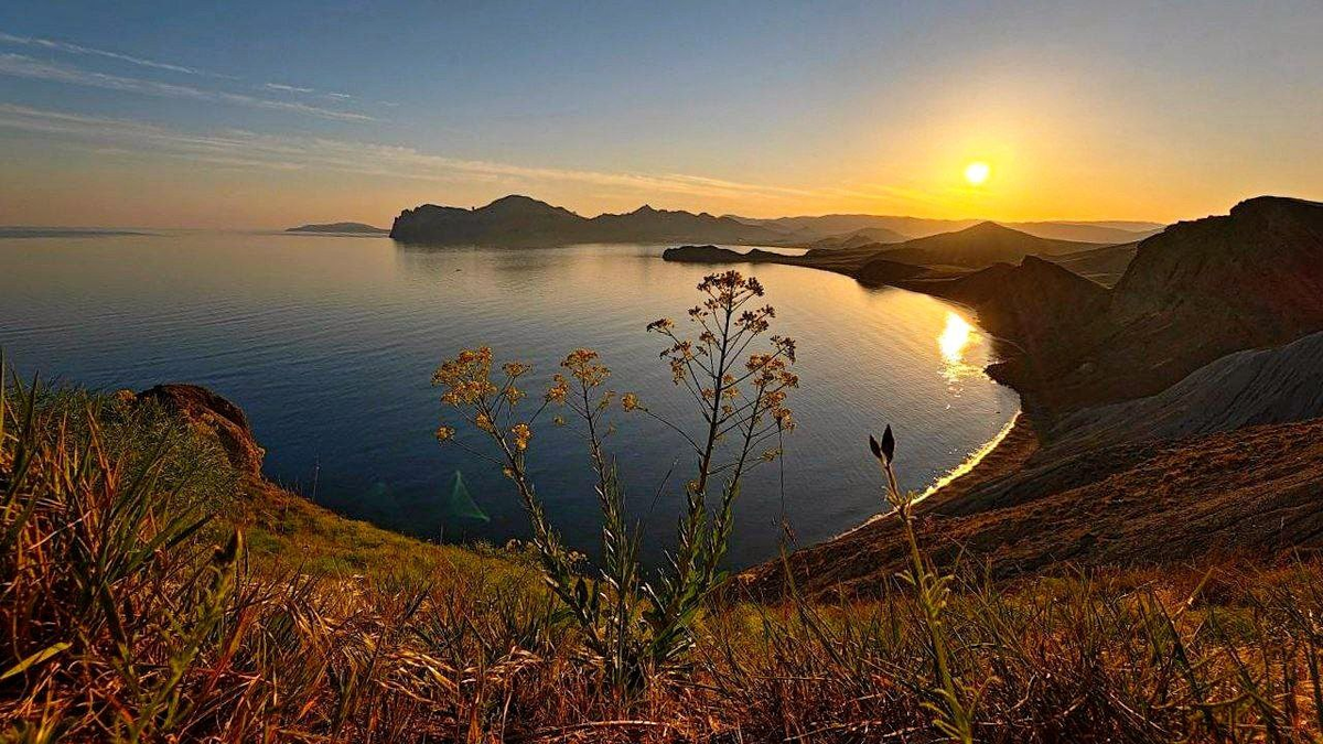 Фото для фона. Ландшафтный парк "Тихая бухта" (Крым), фото с канала "Таврические акварели)