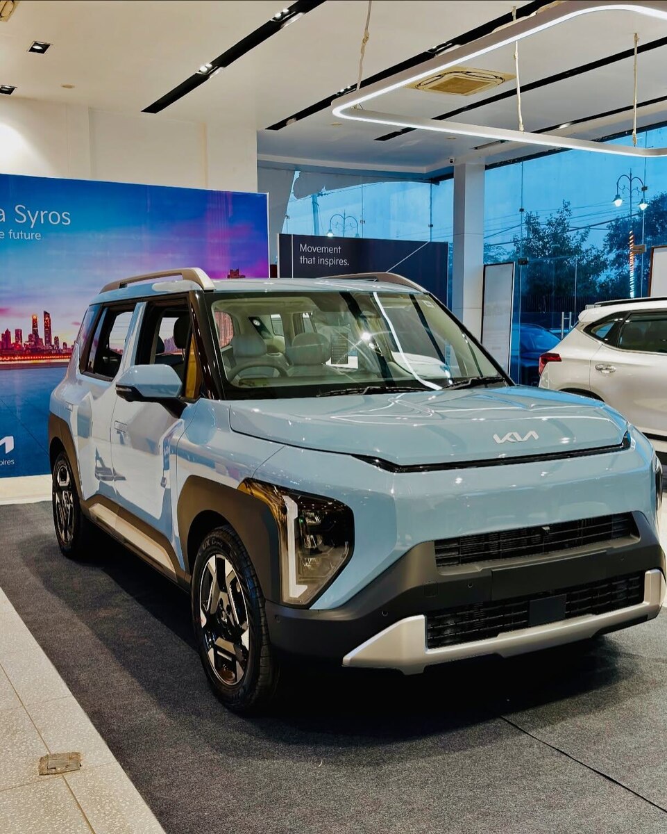 Передняя часть Kia Syros 